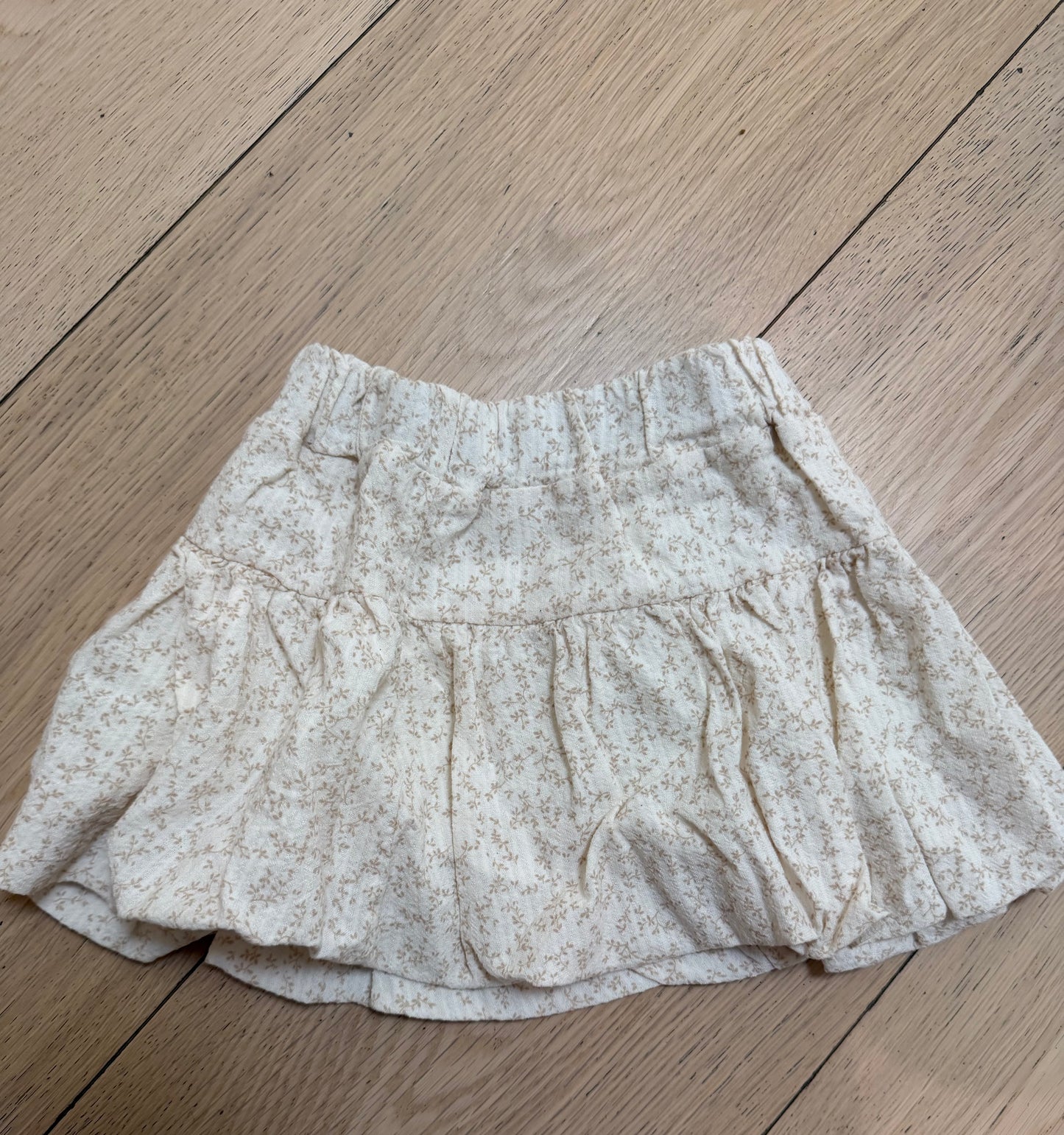Peck Skirt