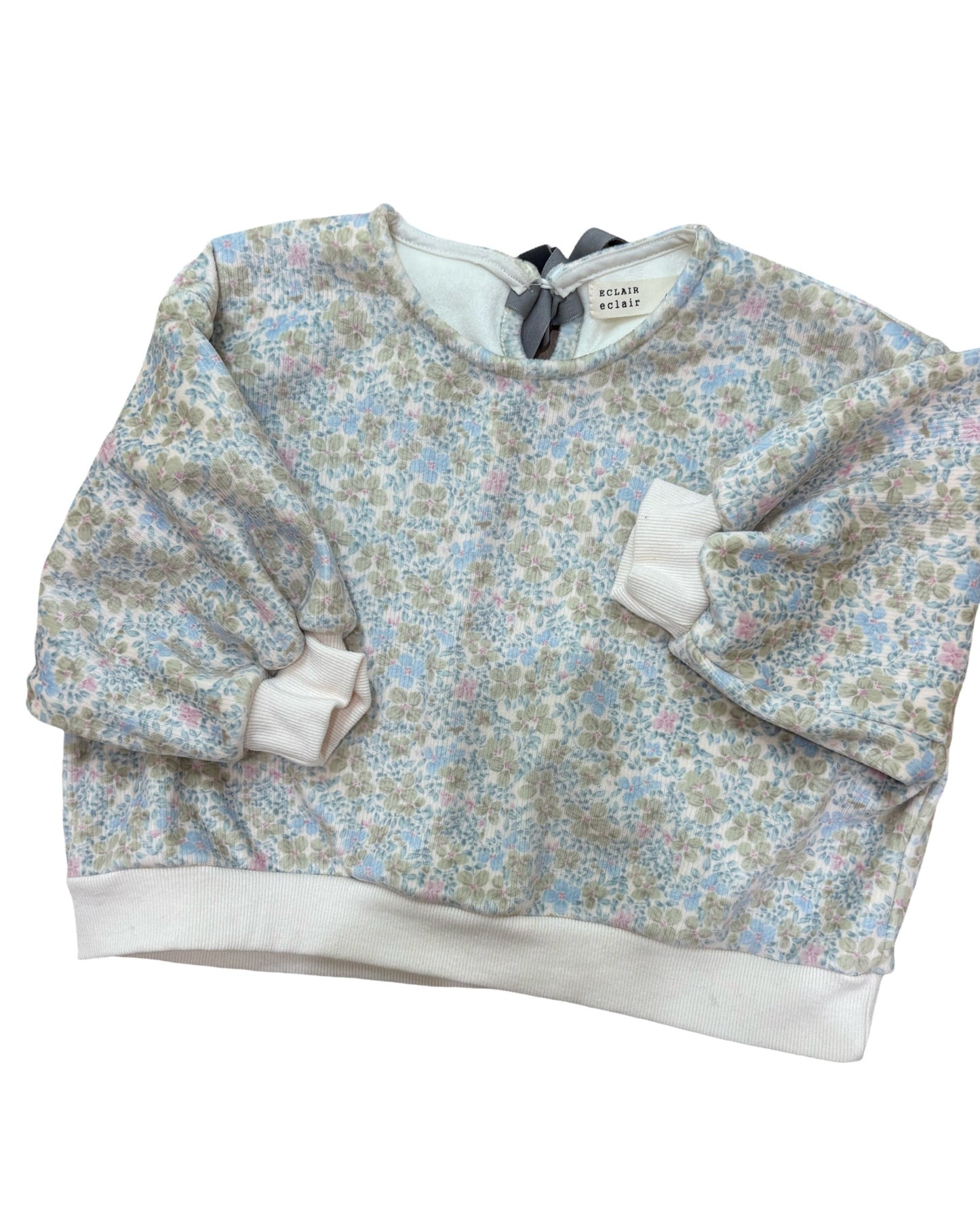 The floral bow sweatshirt